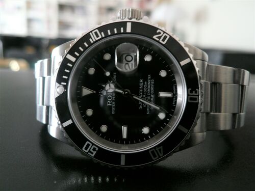 ROLEX SUBMARINER DATE