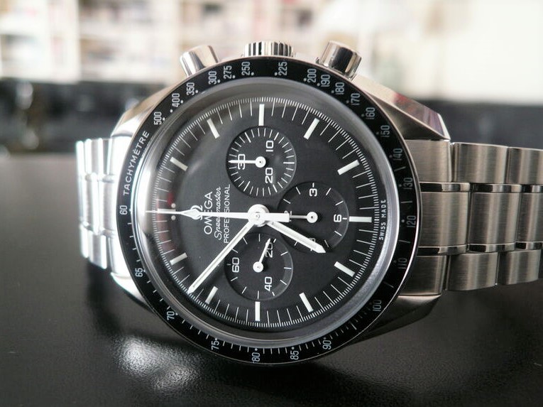 photo n°1 : OMEGA SPEEDMASTER MOONWATCH