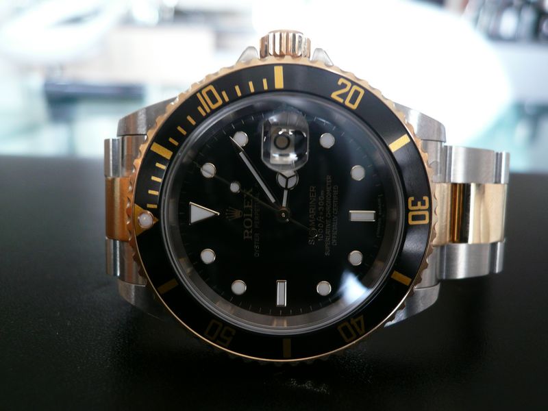 ROLEX SUBMARINER DATE OR ET ACIER
 	 
